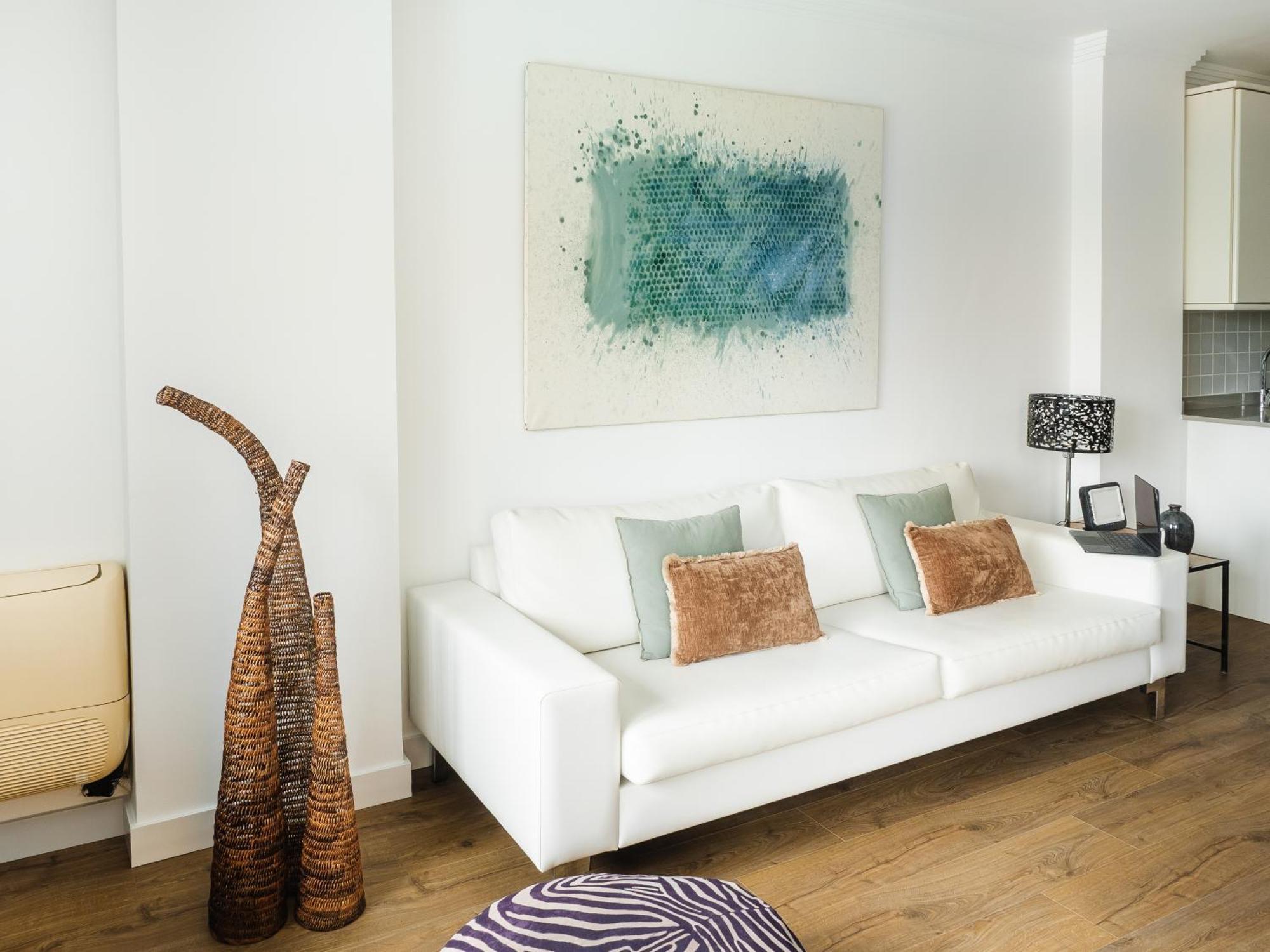 Apartment Abora Garden With Terrace, Pool, Extensive Gardens And Free Parking